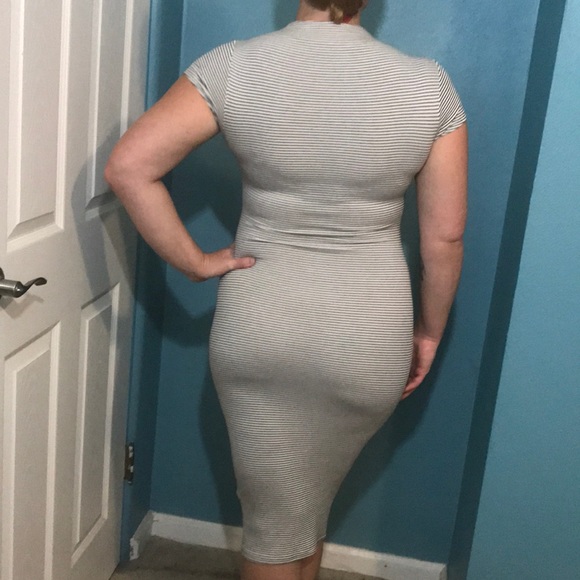 Akira Red label stretch dress size L - Picture 2 of 3